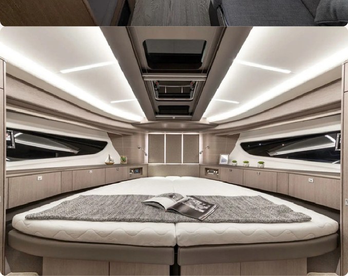 Cabine principale du yacht